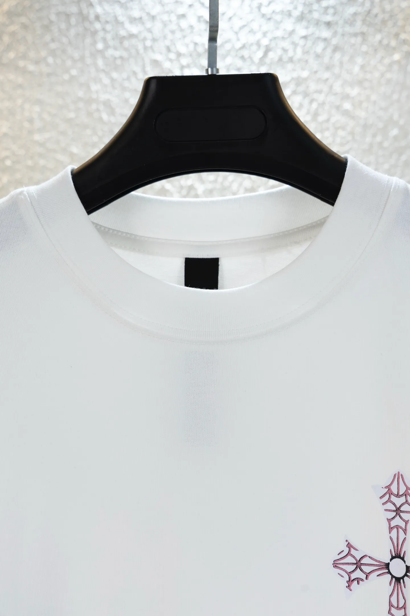 🅿️190 style number k737 Chrome hearte/Chrome heart ch 25ss Miami limited edition Sanskrit Year of the Dragon limited printed T-shirt short sleeves. A must-have item for daily commuting for men and women in light luxury. The correct version is welcome to compare. Detailed features ·280 grams of 100% cotton double yarn jersey fabric ·Custom dyed in the same cylinder, special thickened 32 pieces of double-strand 1x1 thread ·Double-needle cross-stitch technology ·Original main mark washed hangtag COLOUR: black white SIZE: xs s m L
